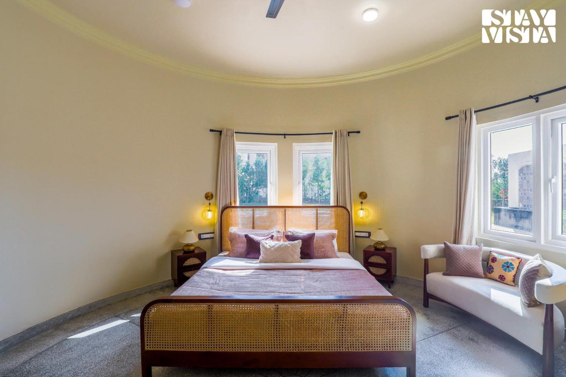 Stayvista'S Mystic Castle With Terrace, Swimming Pool, Lawn With Gazebo Jaipur Exteriör bild