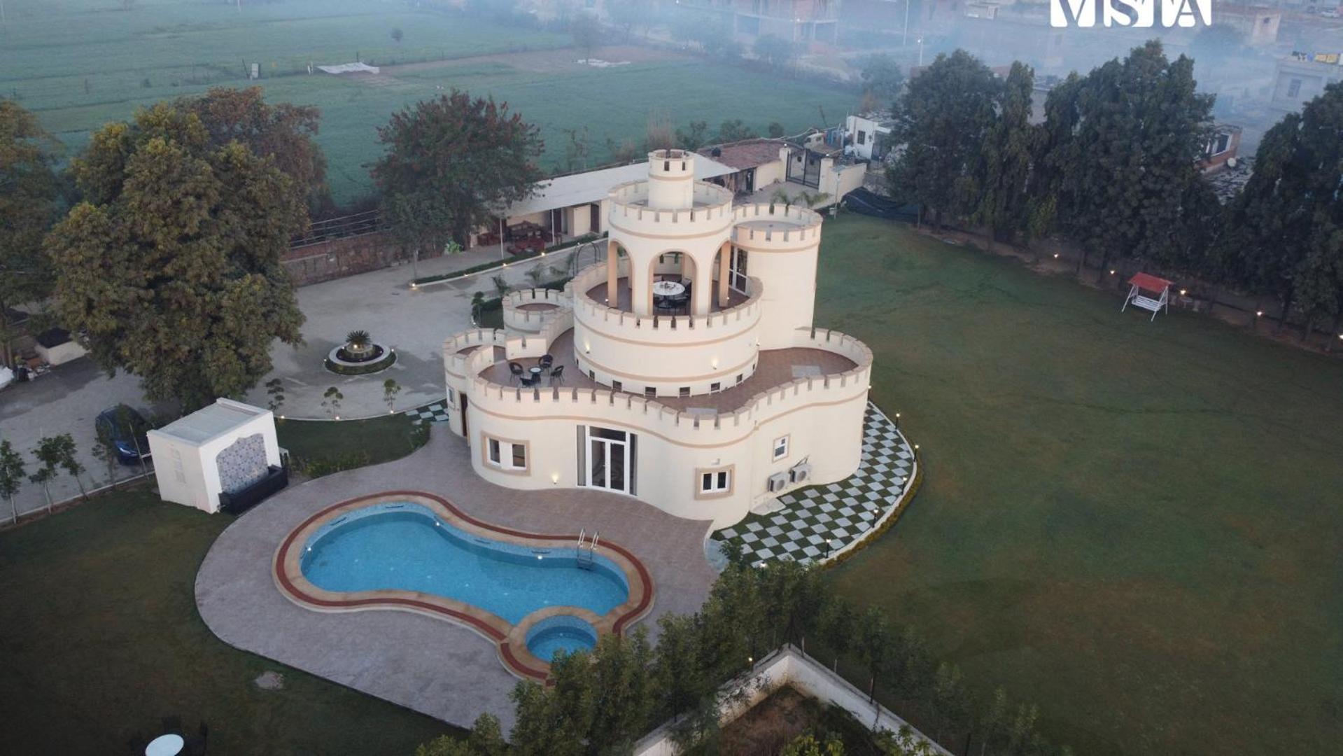 Stayvista'S Mystic Castle With Terrace, Swimming Pool, Lawn With Gazebo Jaipur Exteriör bild